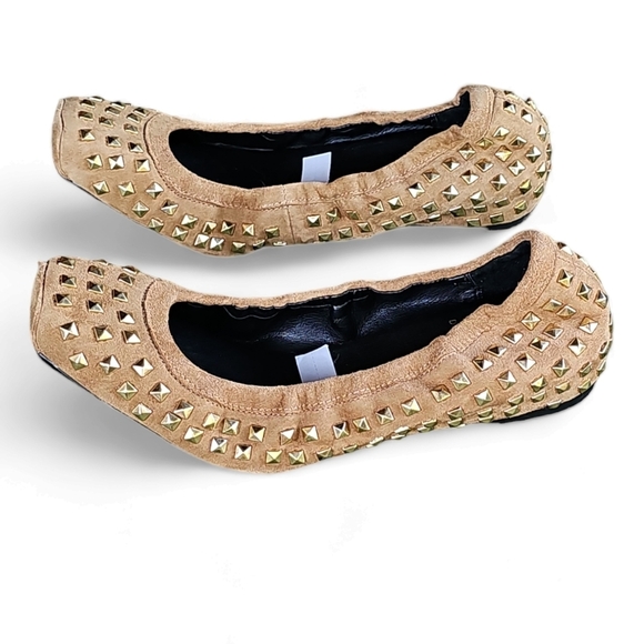Donald J. Pliner Tan Flats with Gold Studs 6.5/7 - Picture 9 of 10